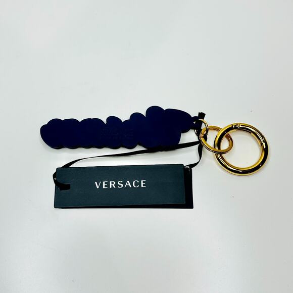 Versace Unisex Key Ring Gold Round Blue Silicone Charm Logo Key Chain NWT $225 - Picture 9 of 10